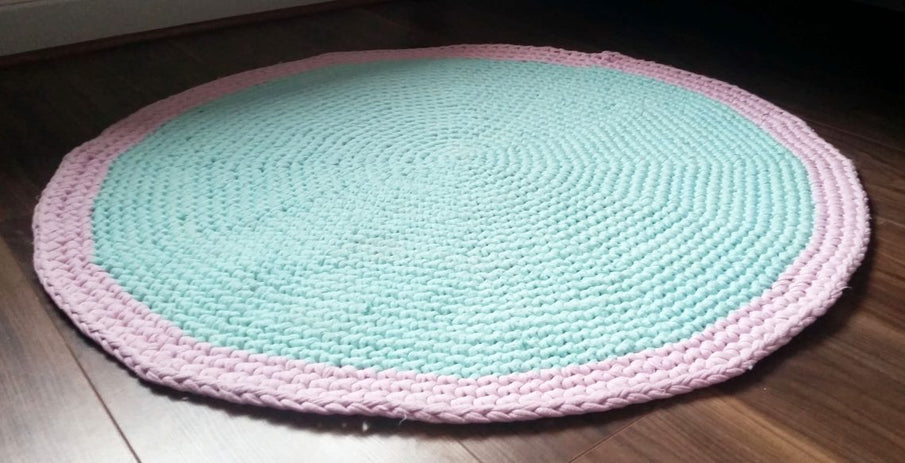 Simple Circle Crochet Rug