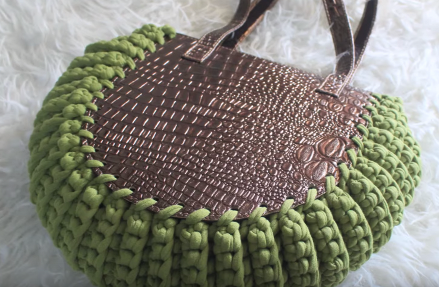 Crochet tshirt yarn bag || Mini Angela Bag